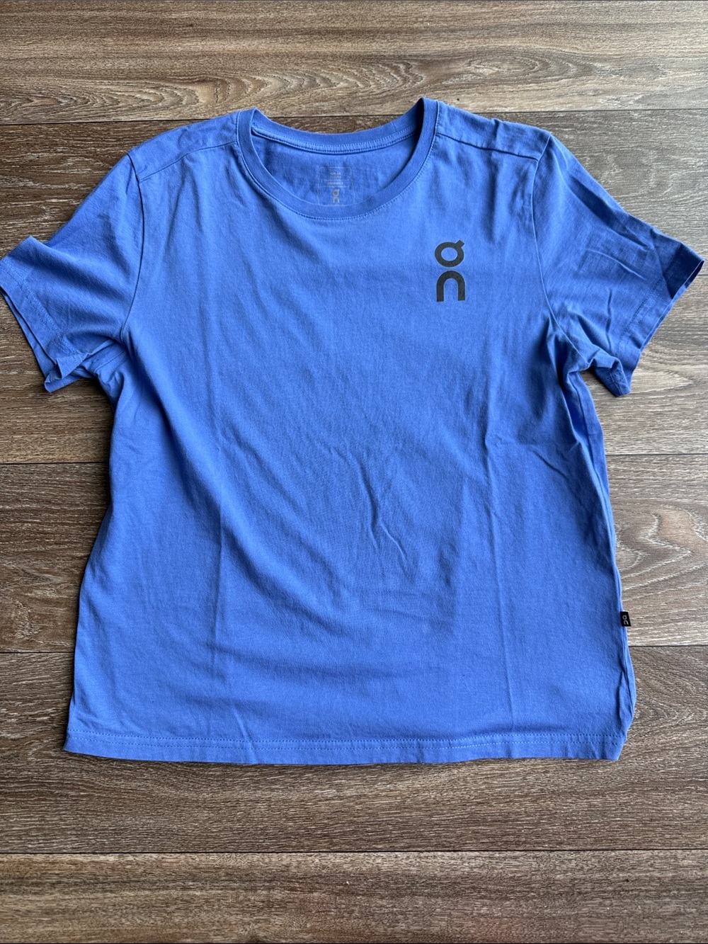 On Running Women’s Short Sleeve Crew Tee Cobalt Blue
